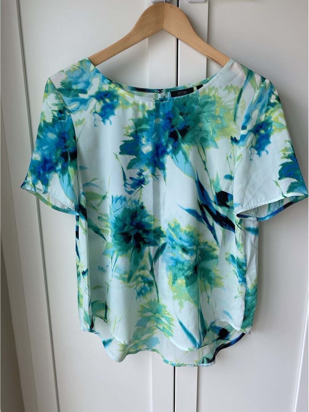 Apt 9 Essentials Women's Abstract Print Floral Blouse Blue Green Ivory Size M